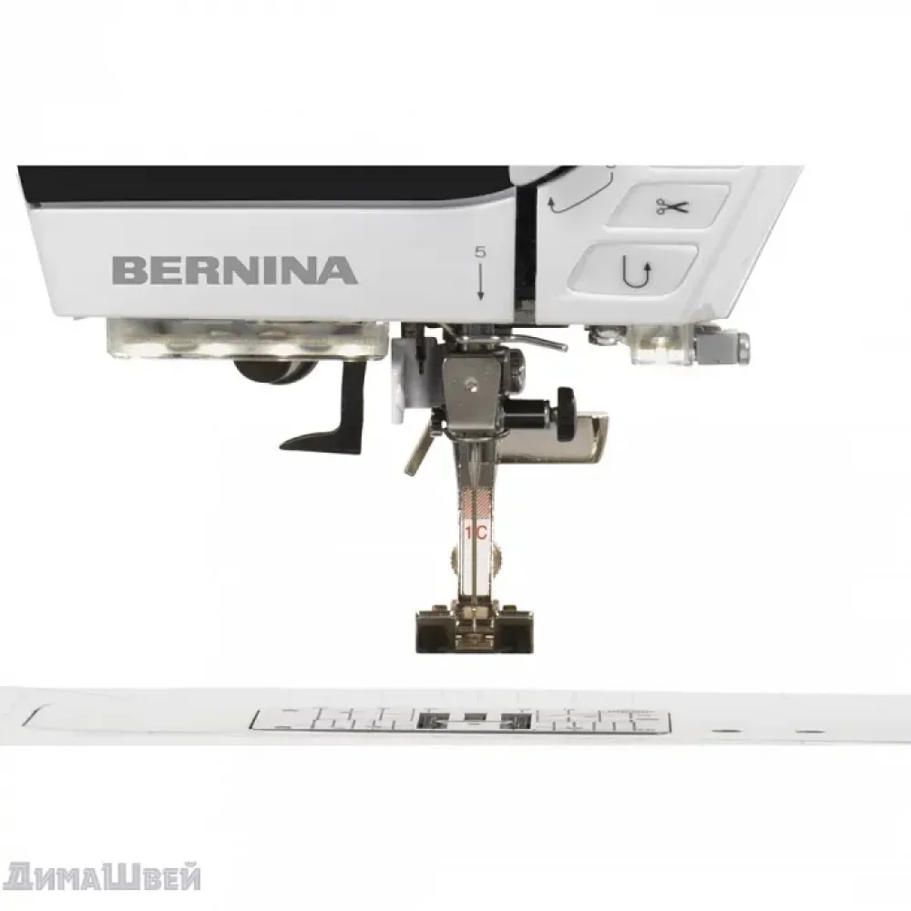 Швейная машина Bernina 590
