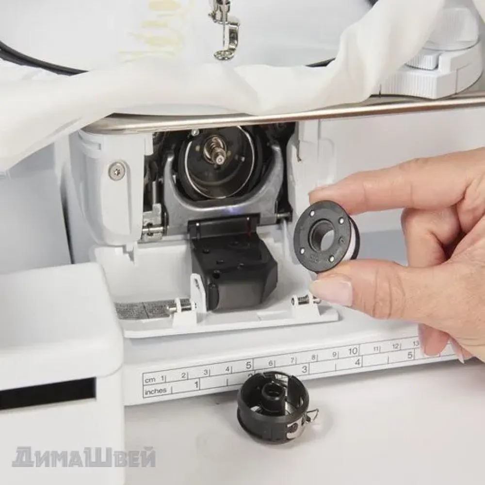 Вышивальная машинка Bernina 700