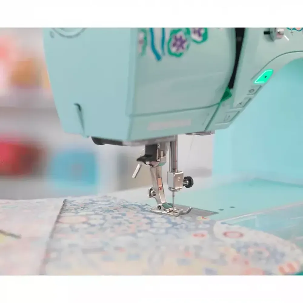 Швейная машина Bernina 475 QE Kaffe Edition