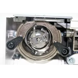 Швейная машина Janome Escape V-30