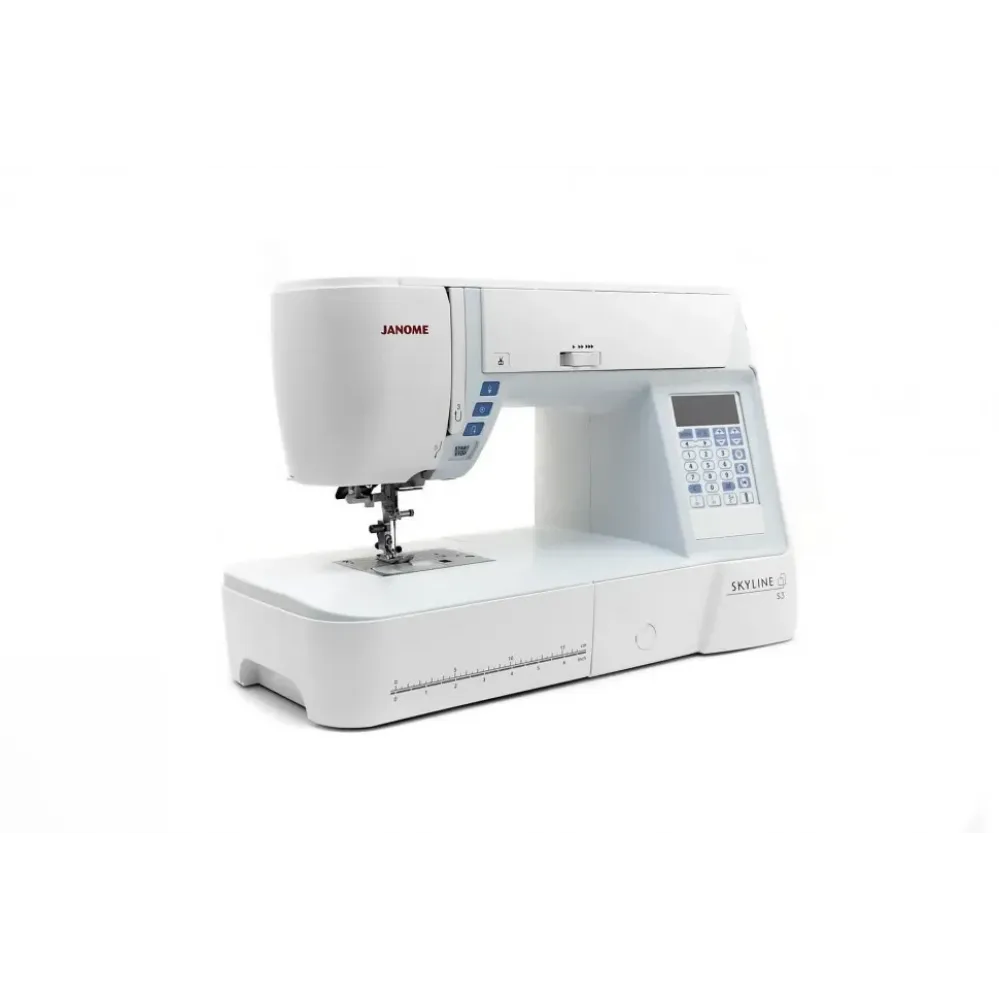Швейная машина Janome Skyline S3