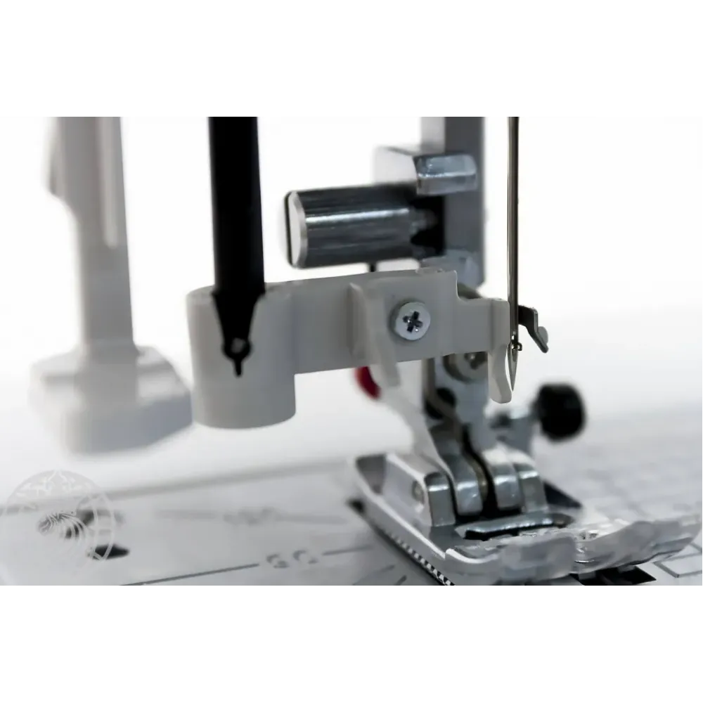 Швейная машина Janome Skyline S3